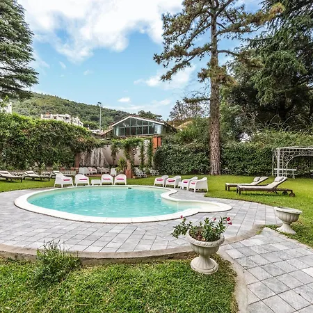 Holiday home In Salerno With Outdoor Swimming Pool