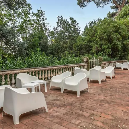 In Salerno With Outdoor Swimming Pool Holiday home