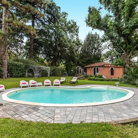 Holiday home In Salerno With Outdoor Swimming Pool *